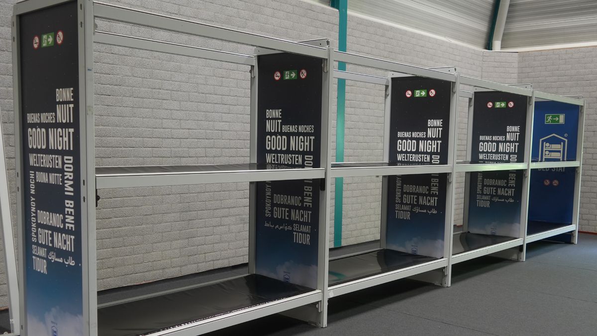 Bijna honderd asielzoekers sliepen afgelopen nacht in de Wijk