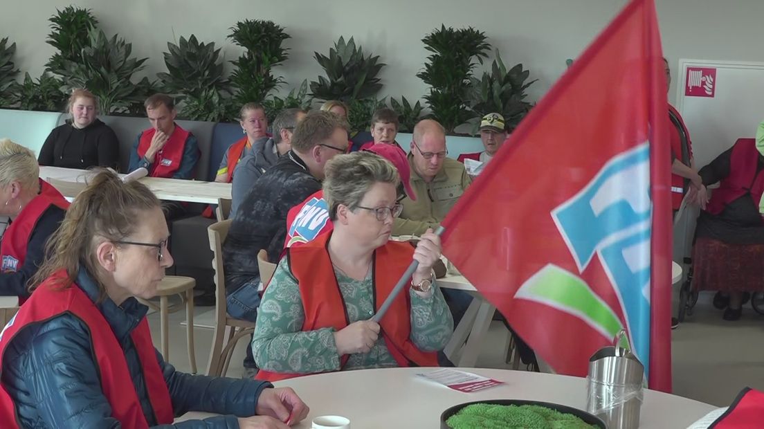 Medewerkers van Iederz in FNV-uitdossing