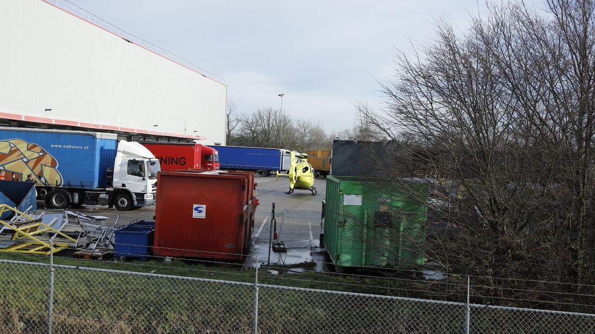 Traumaheli ingezet na bedrijfsongeval Heijen