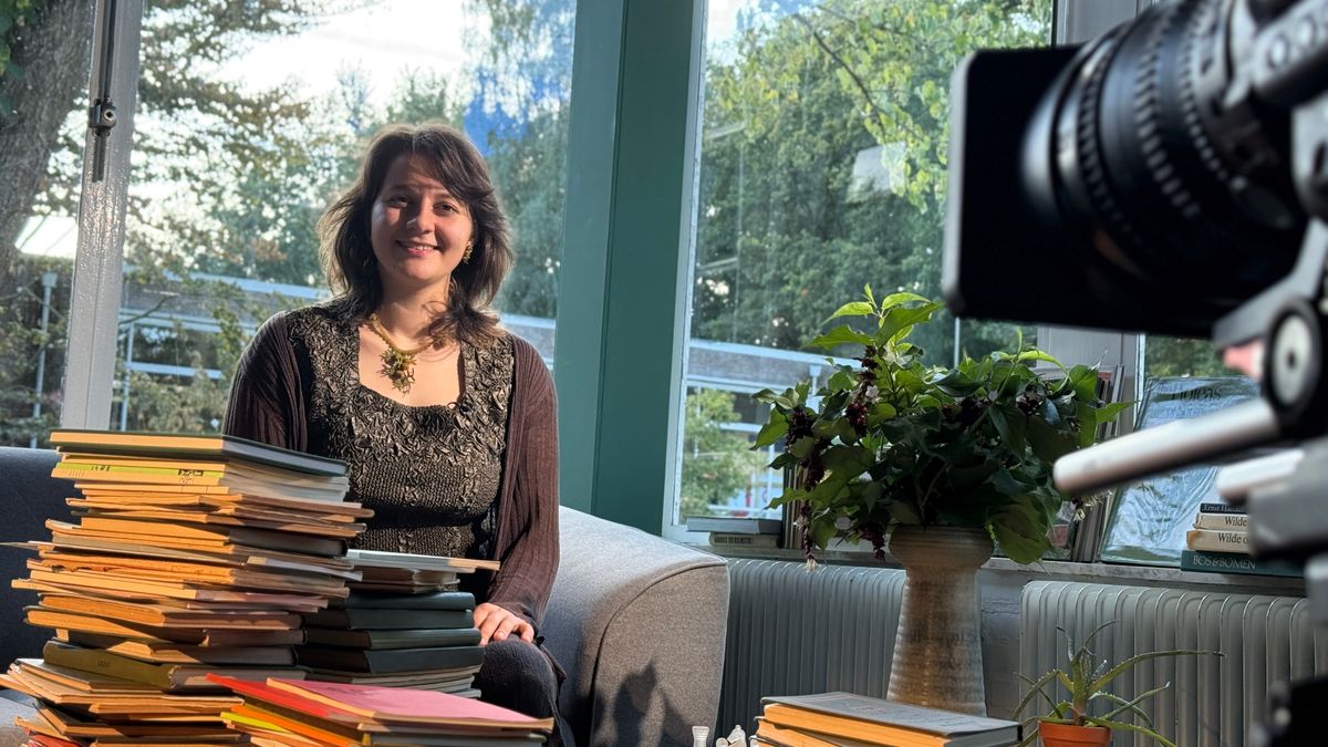 Nina leerde Nederlands door oude jaarboeken van Tuinbouwschool: 'Het heeft mijn wereldbeeld verander