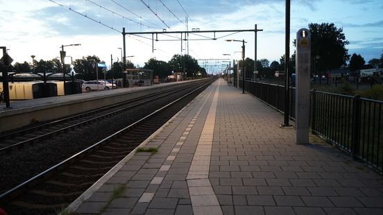 24-uursstaking legt openbaar vervoer plat: stations blijven leeg, rustig op de weg Nieuws