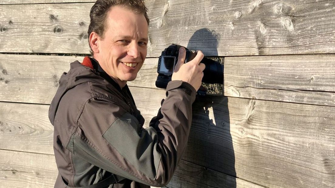 Vogelaar Henk te Riet fotografeerde de broedende oehoe.