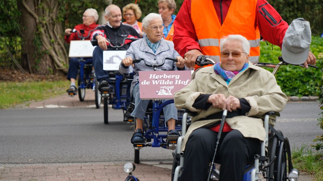 De stichting heeft ook rolstoelfietsen (Rechten: Andries Ophof)