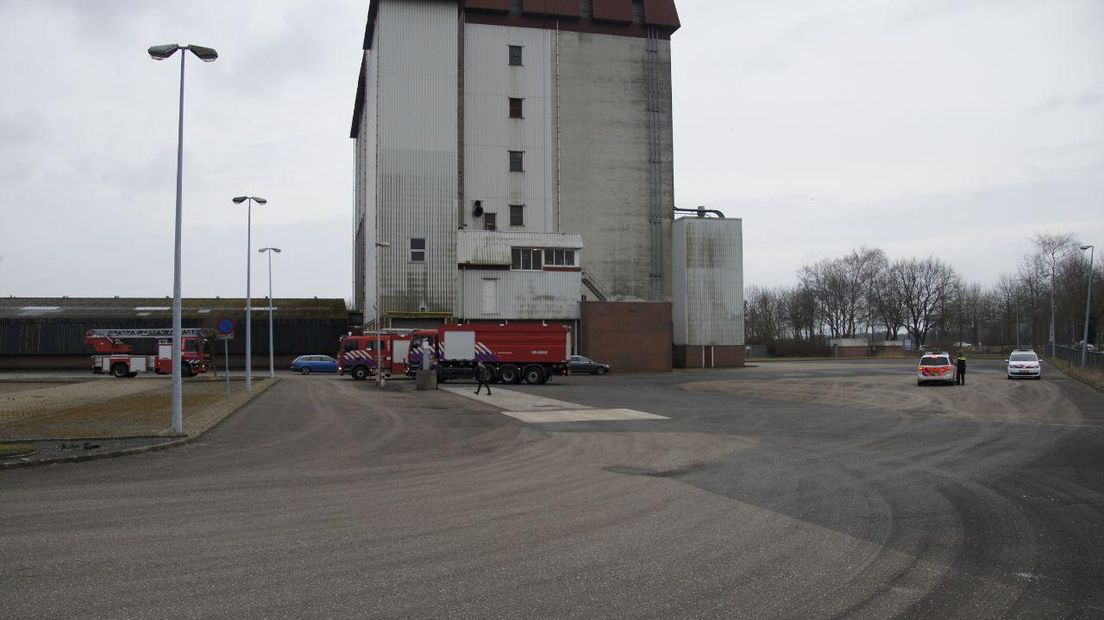 Brand op de bovenste verdiepingen bij de Milling Company in Emmen (Rechten: Van Oost media)