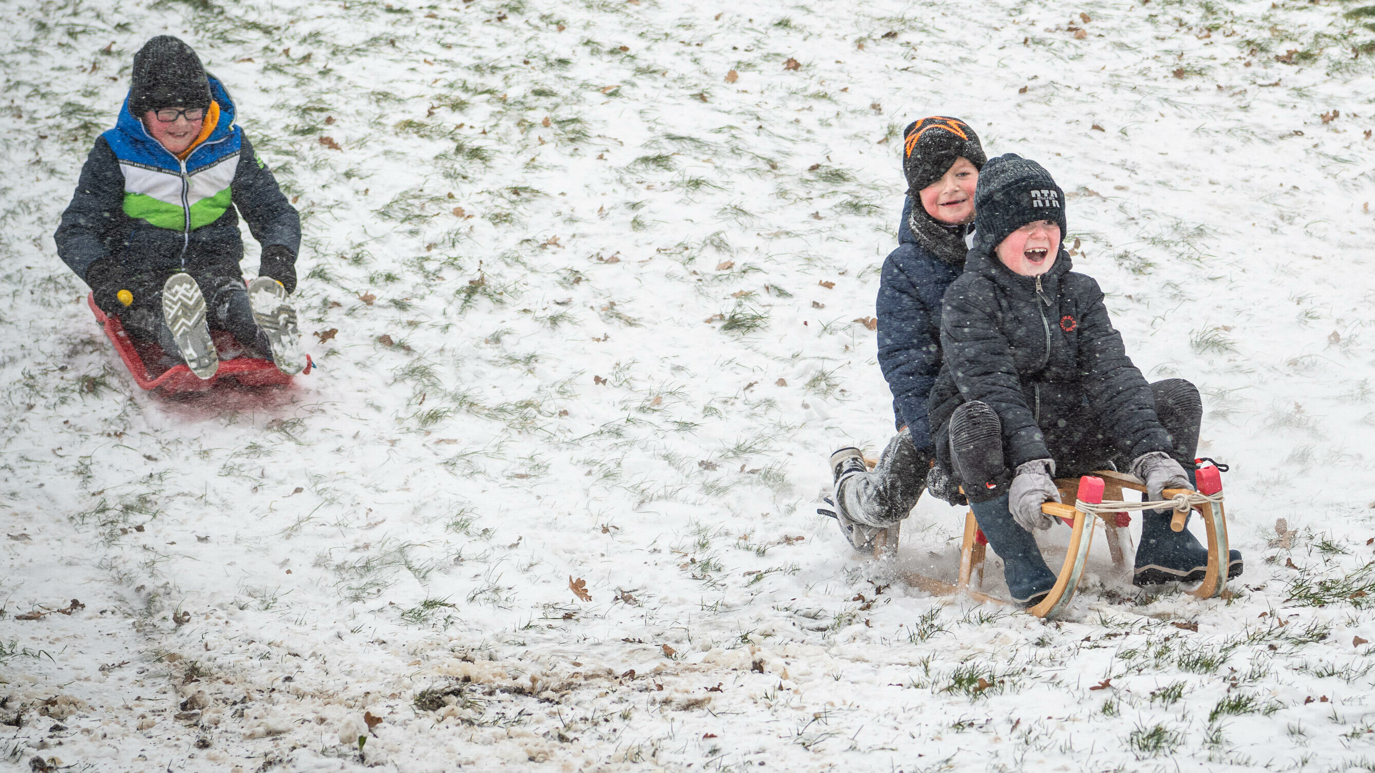Lage temperaturen en dreigende wolken: kan de sneeuwpret dinsdag beginnen?