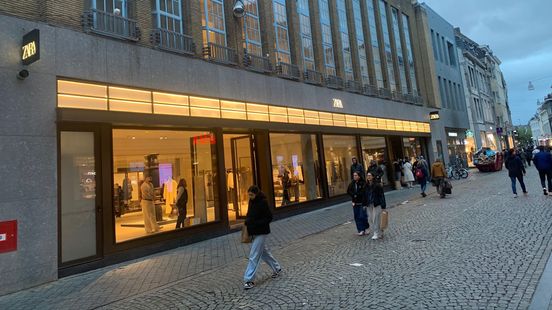 Zara opent in opgeknapt V&D-pand, 50 woningen klaar voor verhuur Nieuws