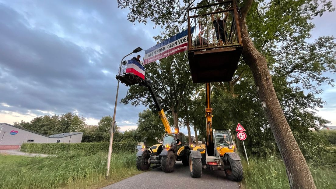 De protestvlaggen zijn terug in Nijeveen