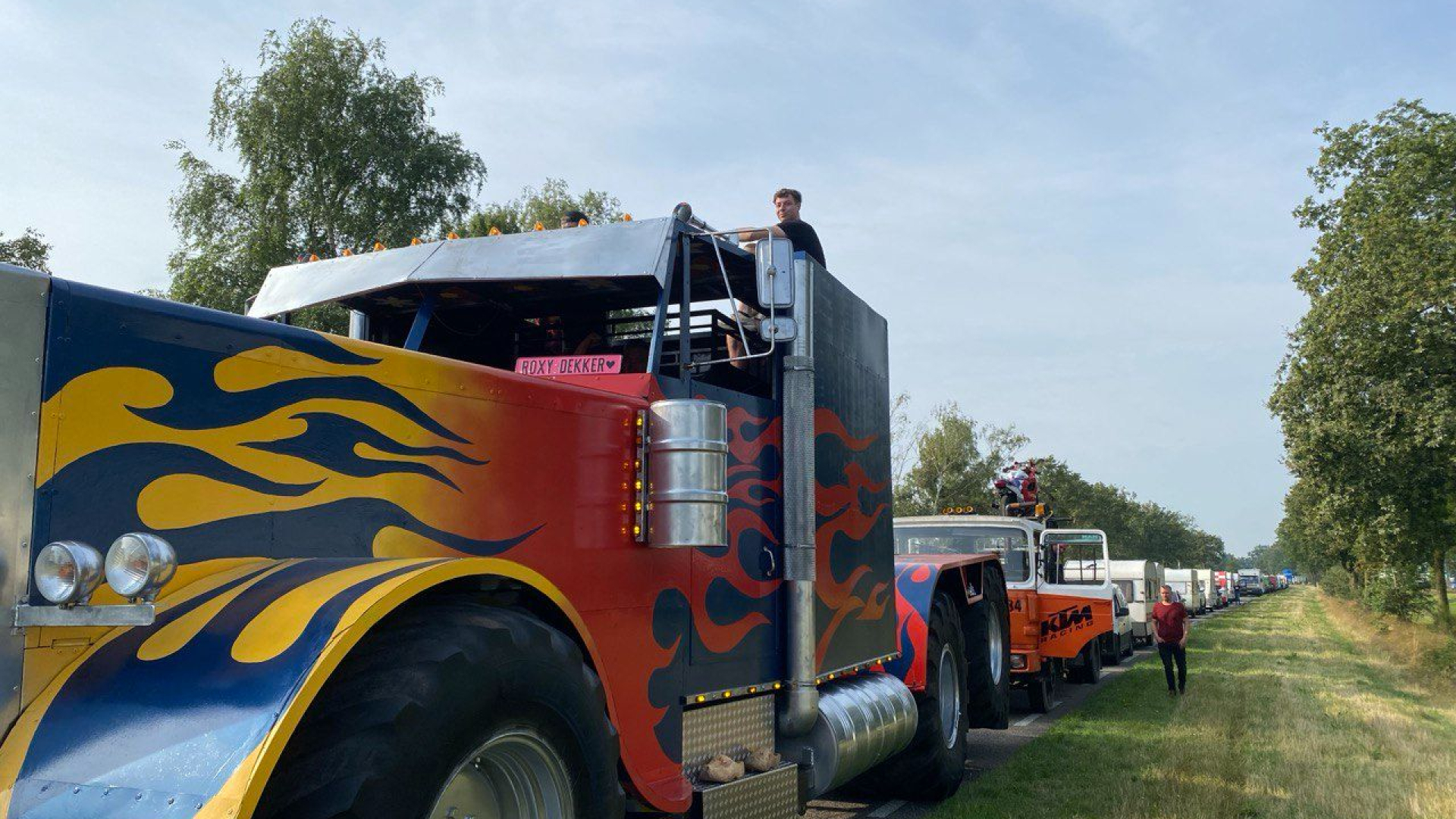 Lange rijen voor eerste festivaldag: 'Reden om 5.00 uur weg vanmorgen'