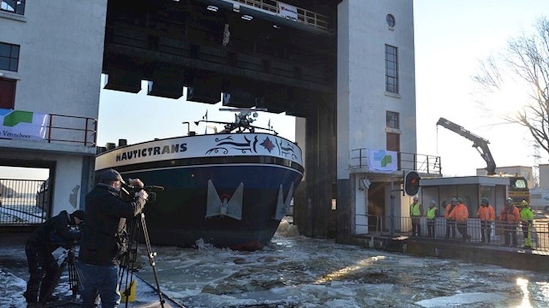 Eerste vrachtschip geschut bij Eefde