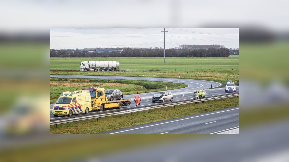 Flinke schade bij ongeluk op A7 bij Tjalleberd
