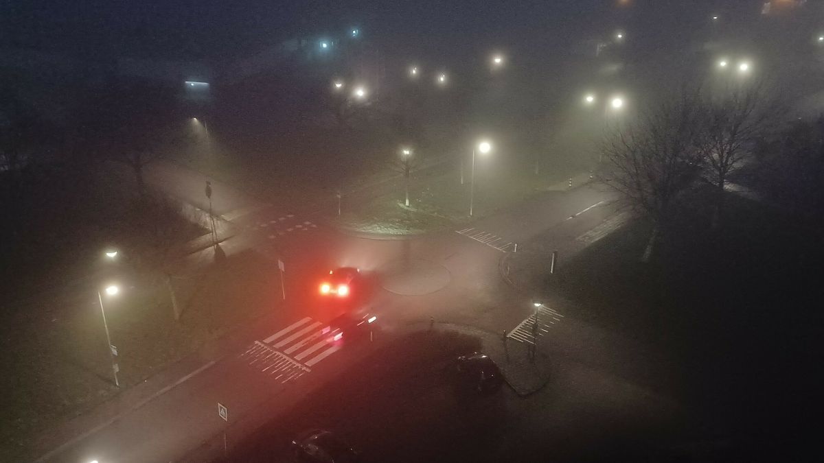 Code geel door dichte mist, weggebruikers opgepast