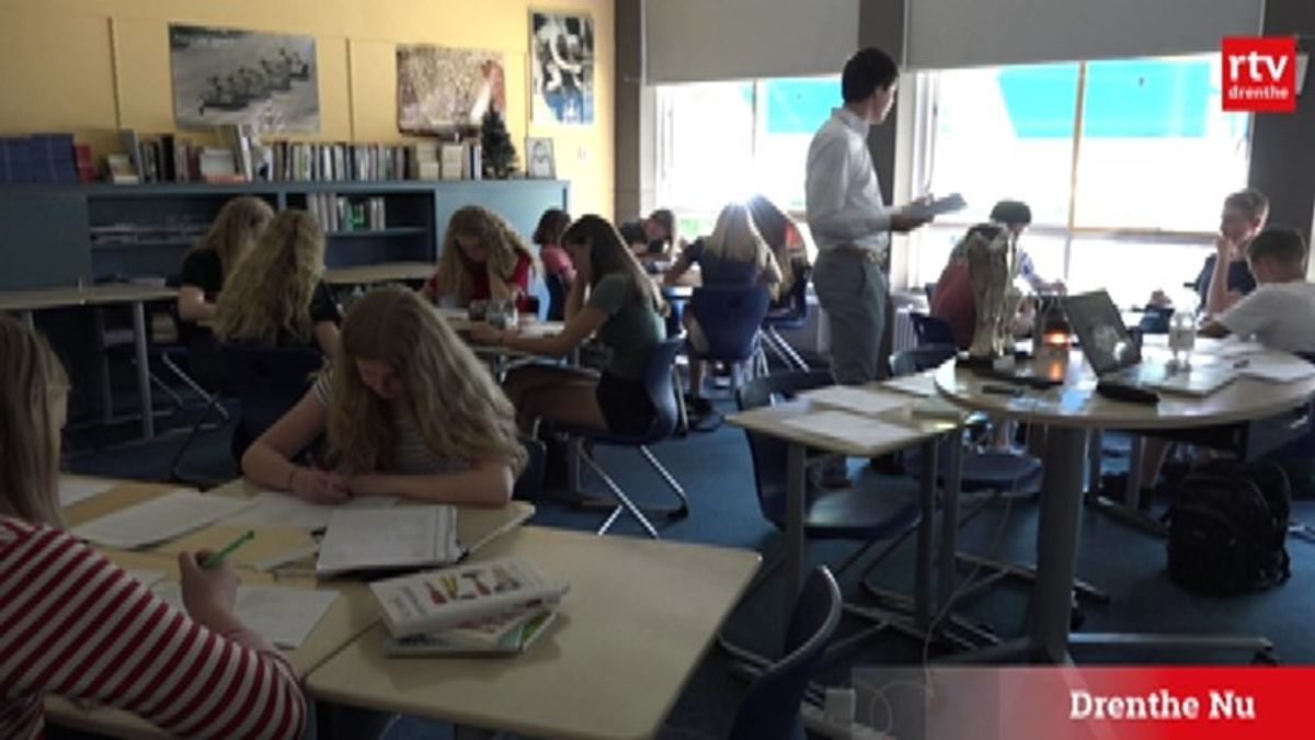 Matijs Lips van het Dr. Nassau College in Beilen is genomineerd voor de prijs van beste leraar Neder