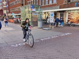 Fietsers krijgen advies om niet langer door de Grote Markstraat te rijden: 'Voetg anger szone'