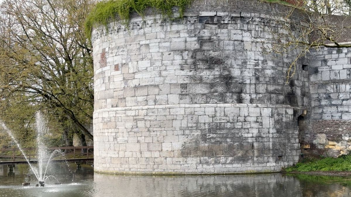 Muren die Maastricht eeuwenlang beschermden moeten nu zelf worden beschermd
