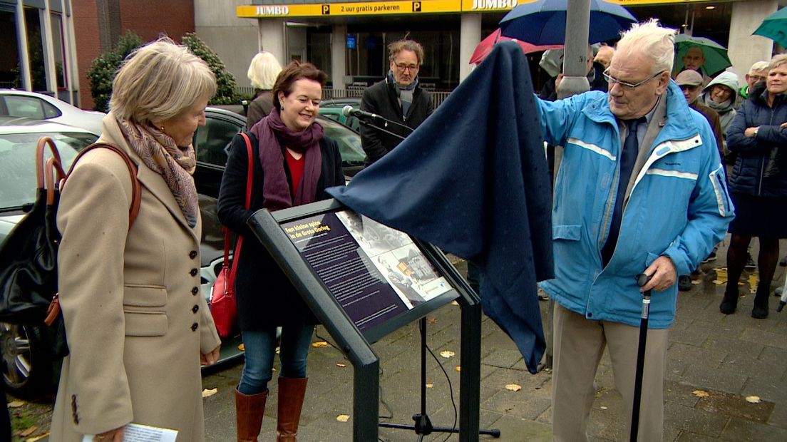 Oorlogsheld Dirk de Witte heeft een herdenkingsbord