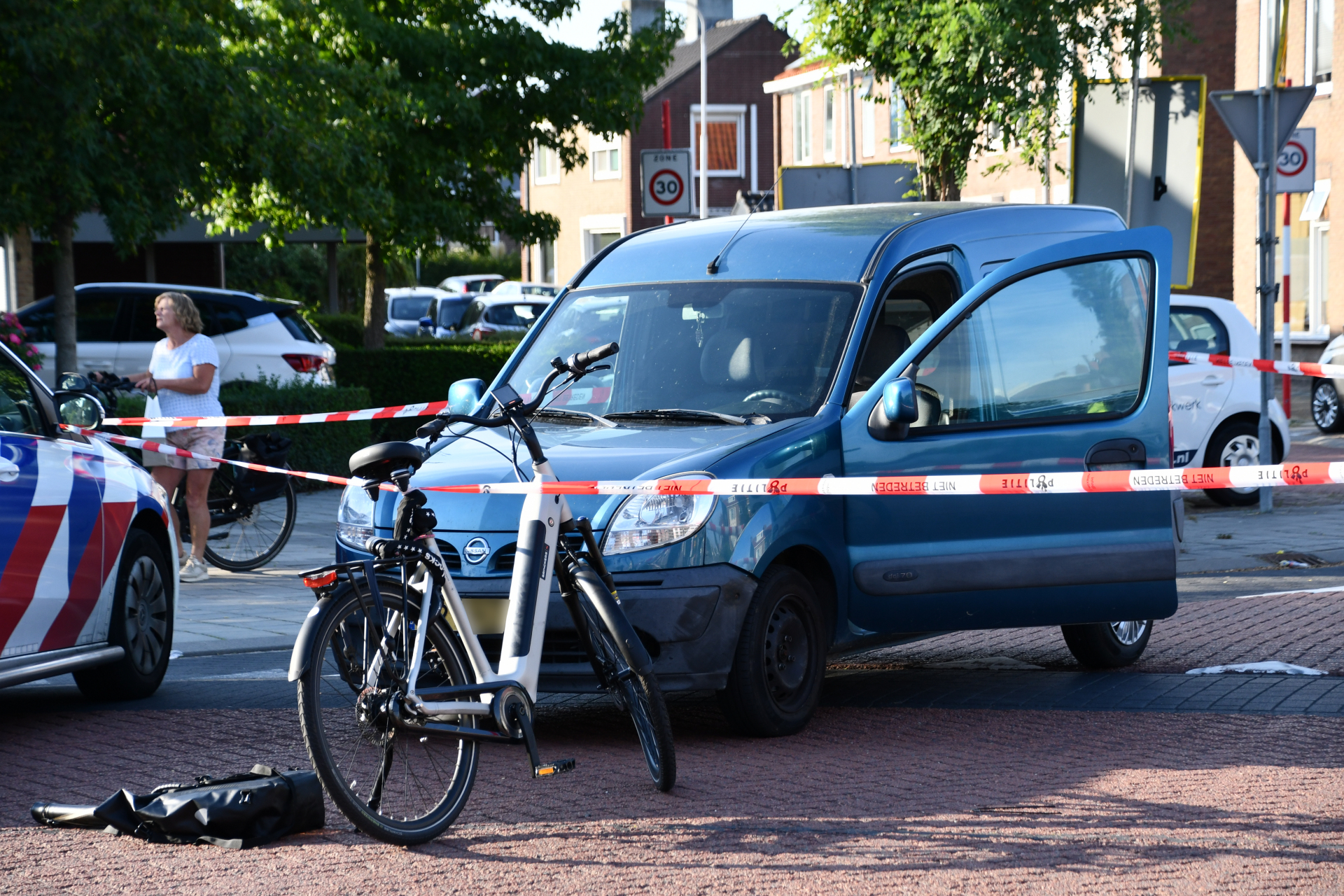 Zwaargewonde Na Botsing Tussen Elektrische Fiets En Busje - Omroep Zeeland