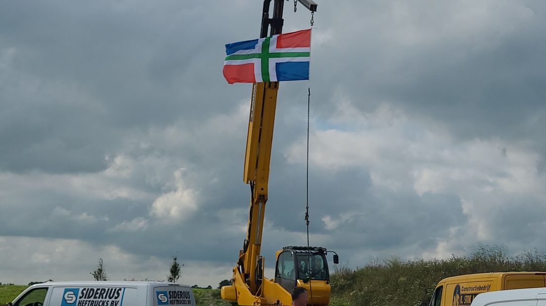 De Groningse vlag wappert in Friesland