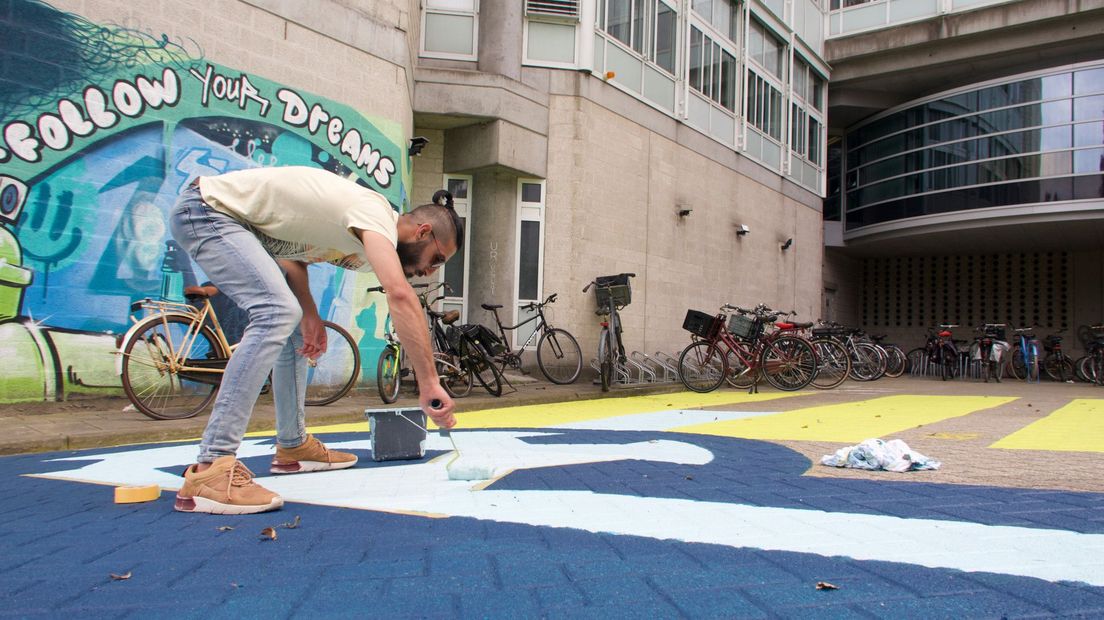 Veel bewoners van SoZa hebben meegeholpen aan dit kunstwerk