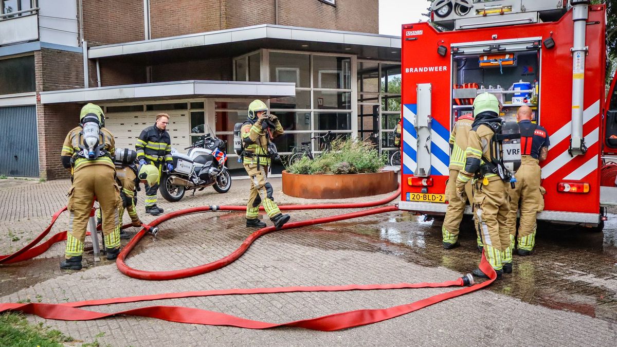 Brandweer rukt uit voor brand in flat in Leeuwarden | Man (36) uit Emmen opgepakt voor vechtpartij o