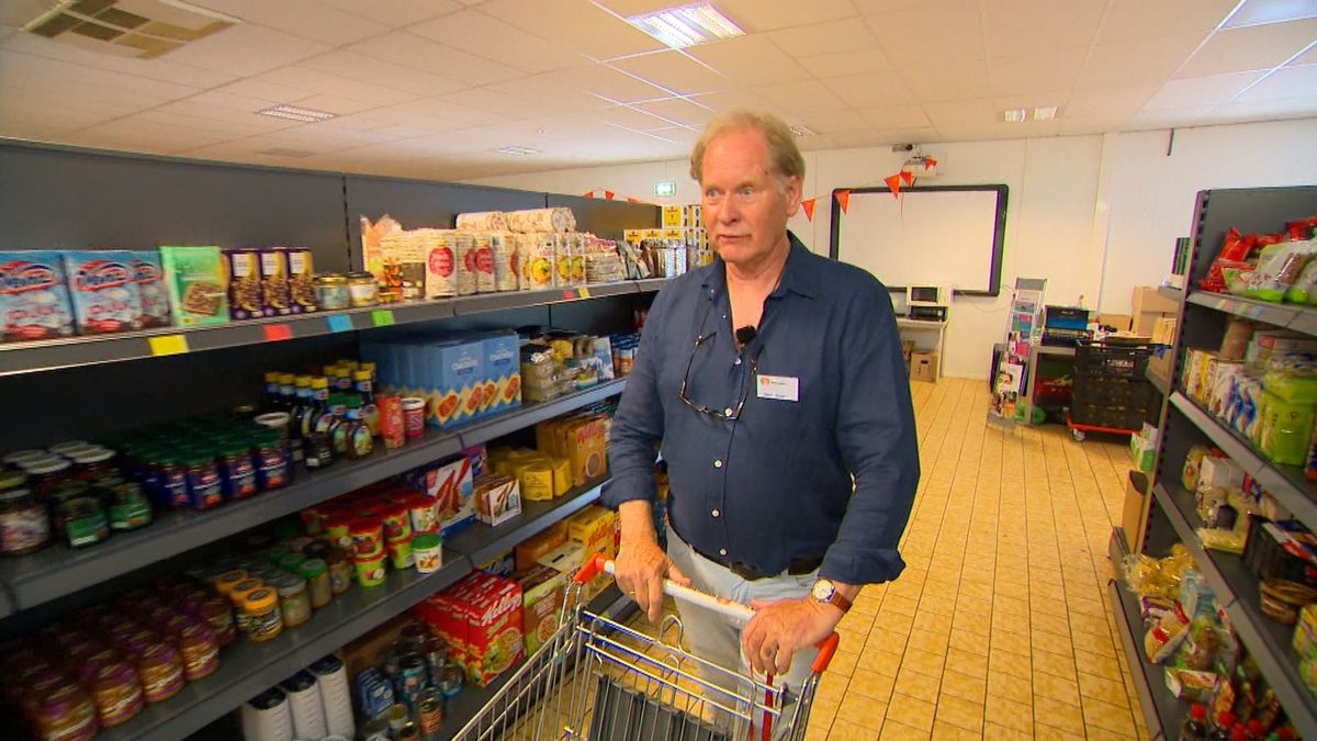 Voedselbank Veendam opent winkel: ‘Ze mogen nu zelf kiezen wat ze willen'