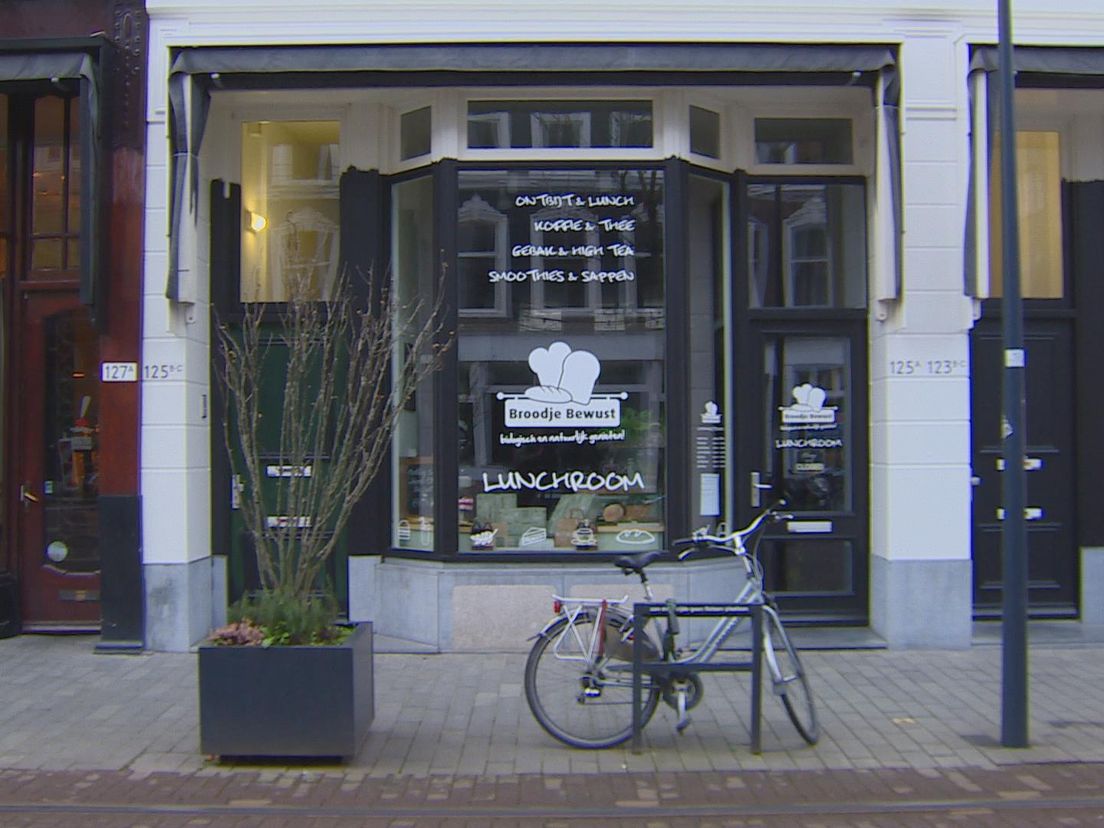 Te koop om faillissement te voorkomen.