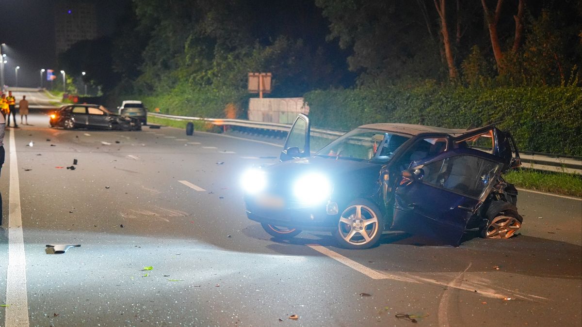 112-nieuws: Zware botsing op N370 in Groningen • Brand bij afvalverwerker PreZero in Stad