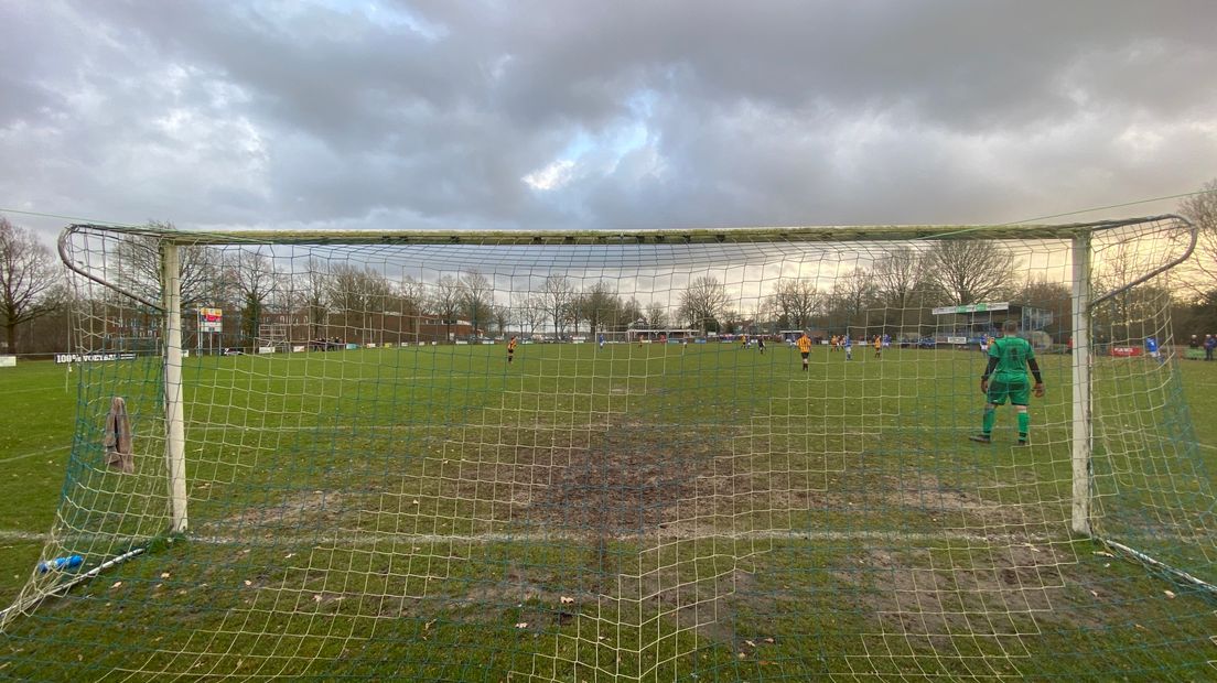 De gemeente Noordenveld wil onder meer investeren in het sportcomplex van VV Nieuw-Roden (Rechten: RTV Drenthe/René Posthuma)