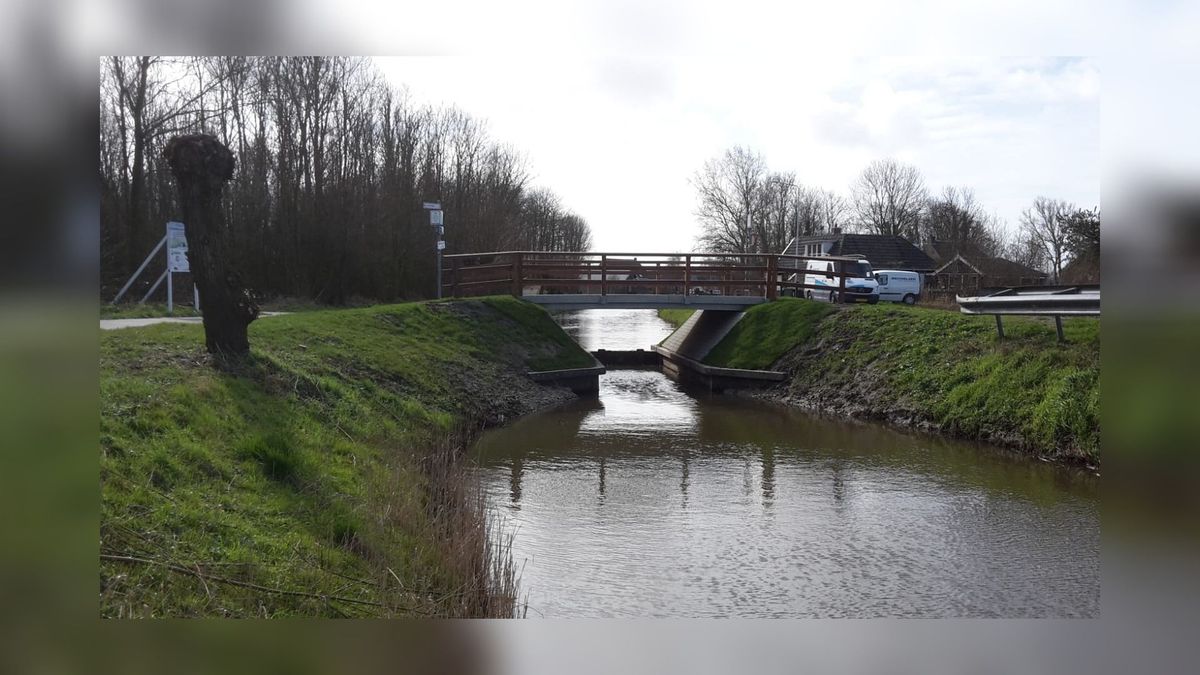 Oosternijkerk opent eigengemaakte brug