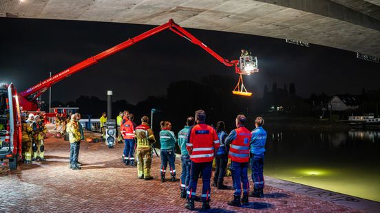 Grote zoekactie na schreeuw en plons in het water