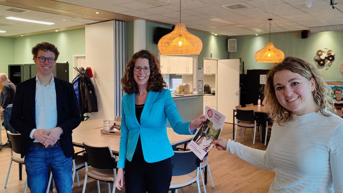 Martijn Balster, Sharon Dee en Suzanne Piet in Het Trefpunt in Duindorp.