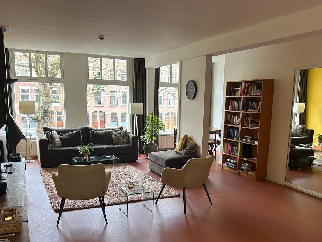 De woonkamer van Hospice de Vier Vogels