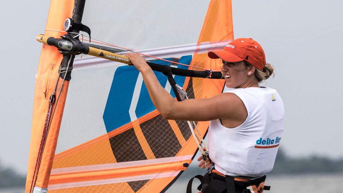 Lilian de Geus tijdens de Medemblik Regatta in 2017. 