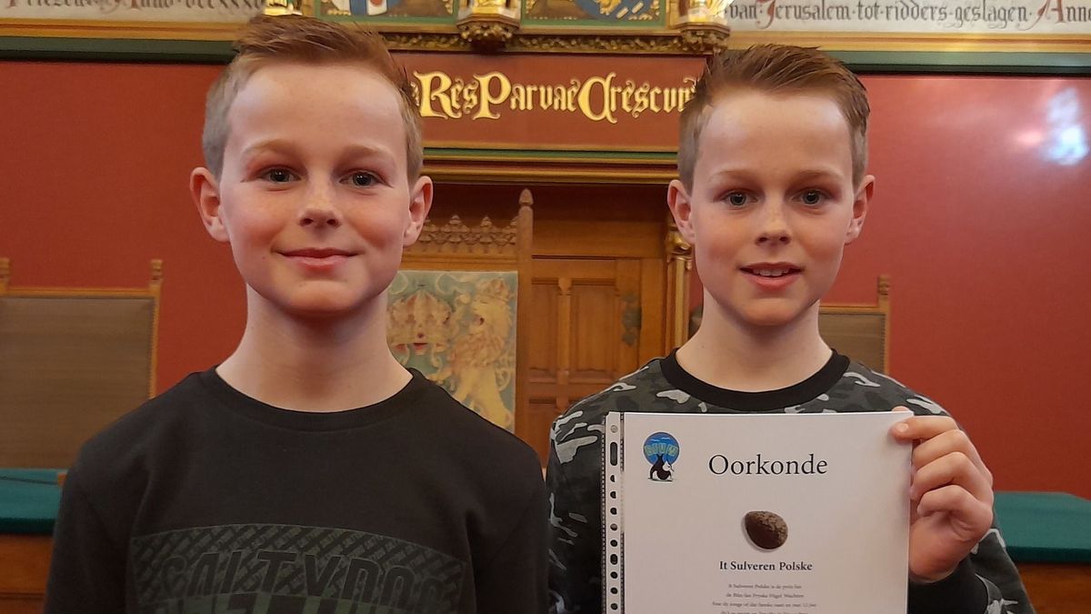 Tweeling uit Oudehaske krijgt voor de tweede keer het Zilveren Polsje