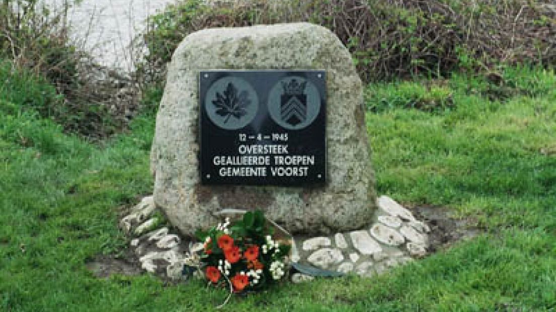 Bij Wilp was zondag de herdenking van de oversteek van de IJssel door de Canadezen.