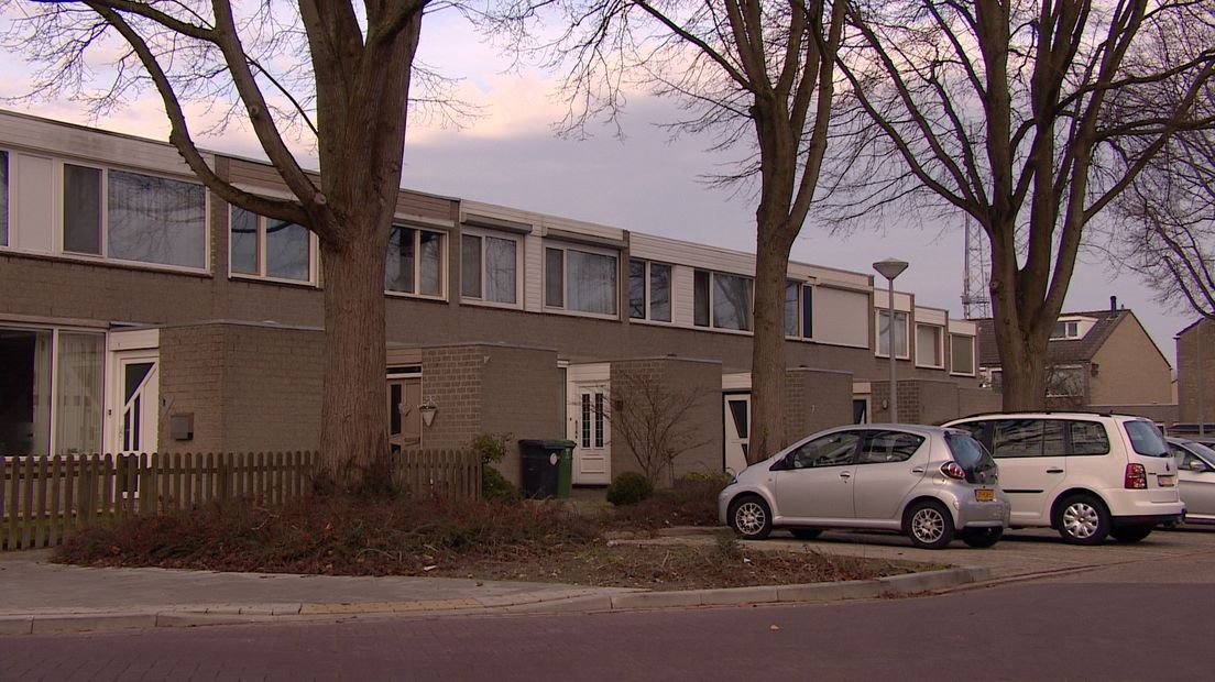 Gluren bij de buren: hoe duur is hun huis? (video)