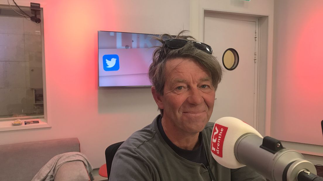 Kees Botman van BUOG is blij met alle lovende kritieken op Jumping Jack (Rechten: Margriet Benak / RTV Drenthe)