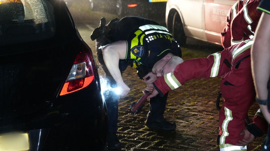 Politie en brandweer onderzoeken hoe de brand kon ontstaan