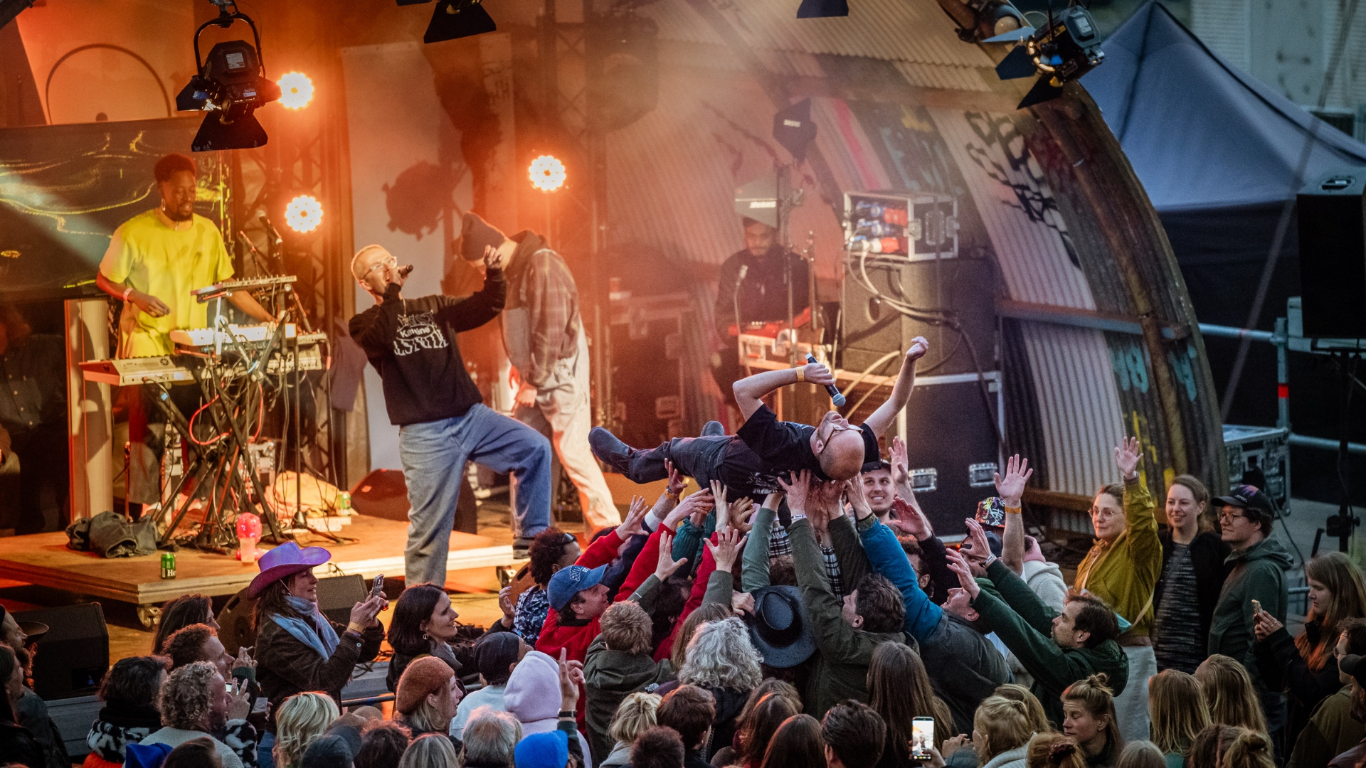 Meezingen bij Lewis Capaldi of intieme concerten: dit kun je verwachten van de Groningse festivalzomer