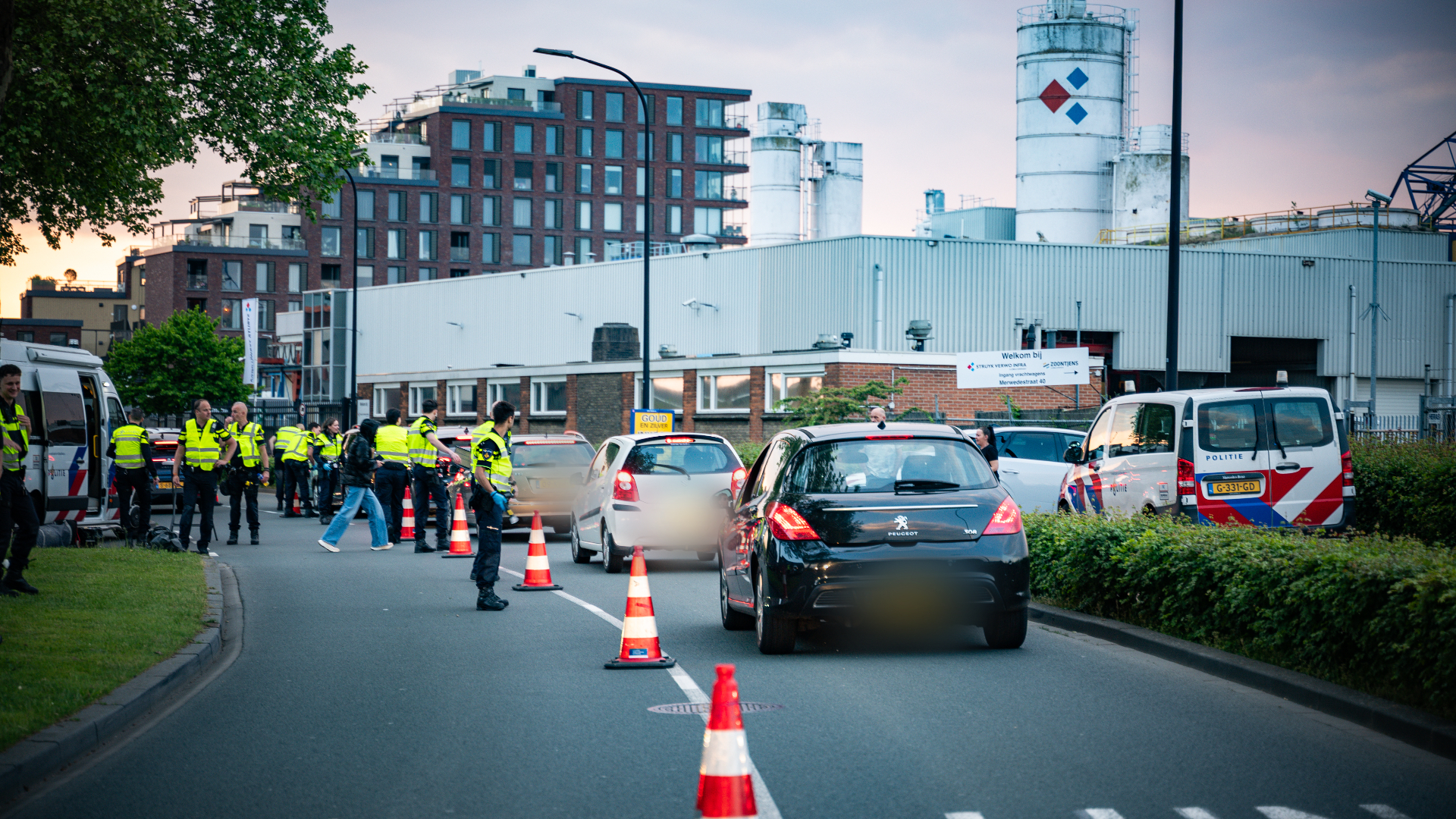 Verdeeld over meerdere locaties in de stad werden ruim 5200 voertuigen gecontroleerd.