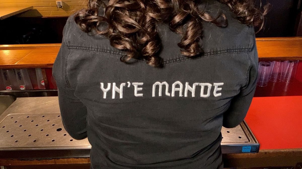 VIDEO: Drie jonge vrouwen runnen het dorpshuis van Tytsjerk