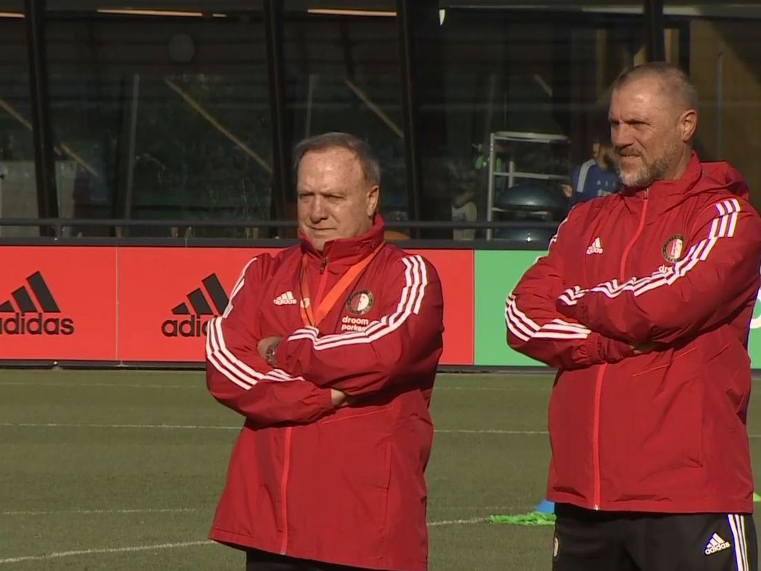 John de Wolf met Dick Advocaat tijdens een training van Feyenoord