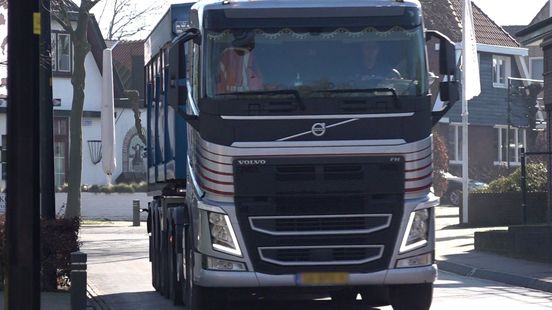 Bewoners weg Acquoy uiten frustratie: '1400 vrachtwagens per week'