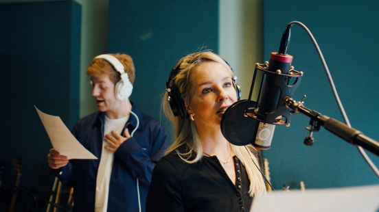 Duet met Chantal Janzen is een droom voor Venlose Herfshane Band Home