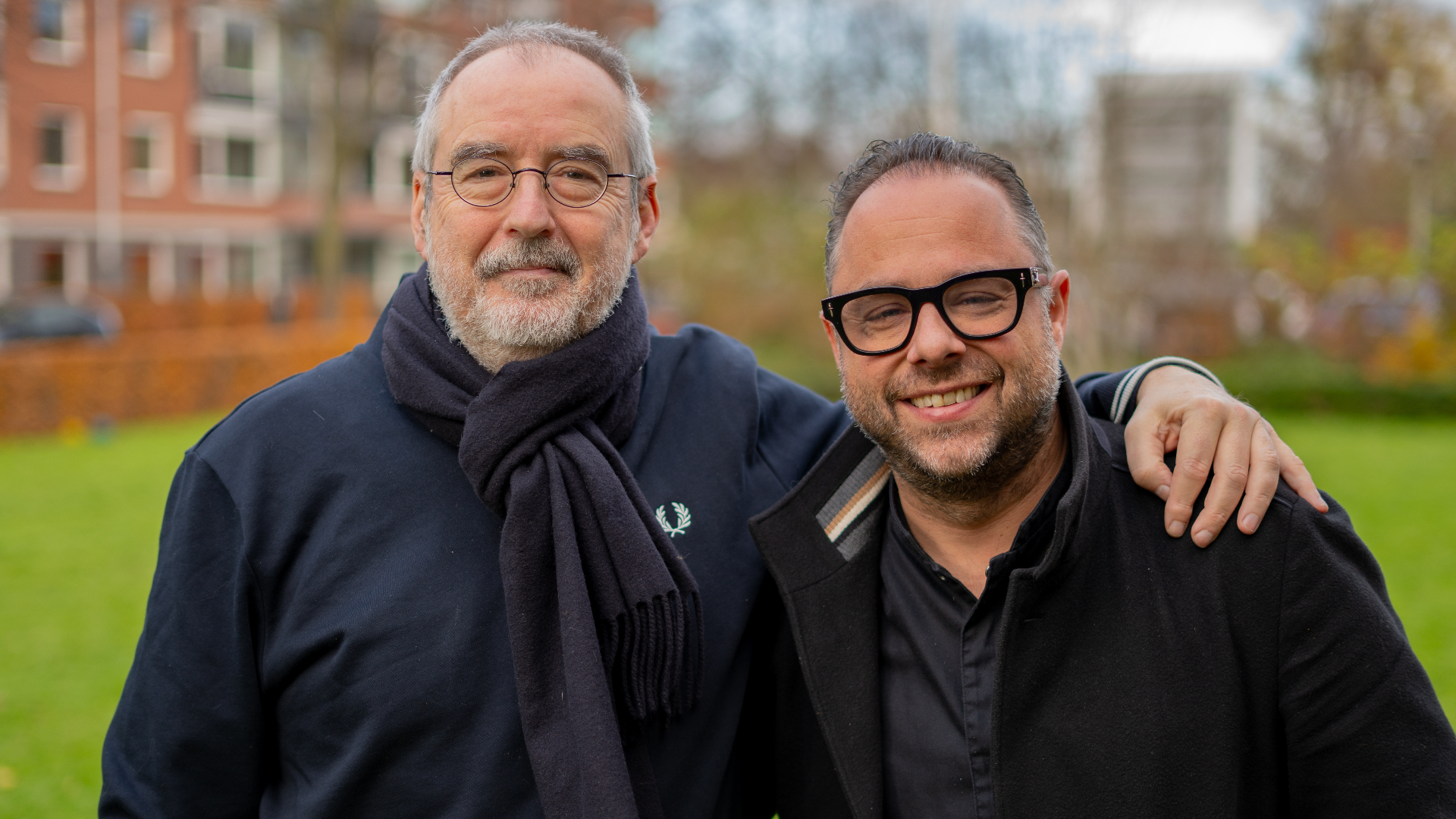 Ronald Giphart maakt kookboek met sterrenkok: 'Als je zijn pasta eet, wil je niets anders meer'