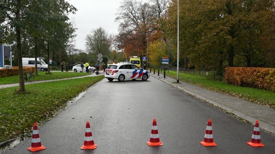 Fietsster gewond na aanrijding in Meppel. Fietsster gewond na aanrijding in Meppel.