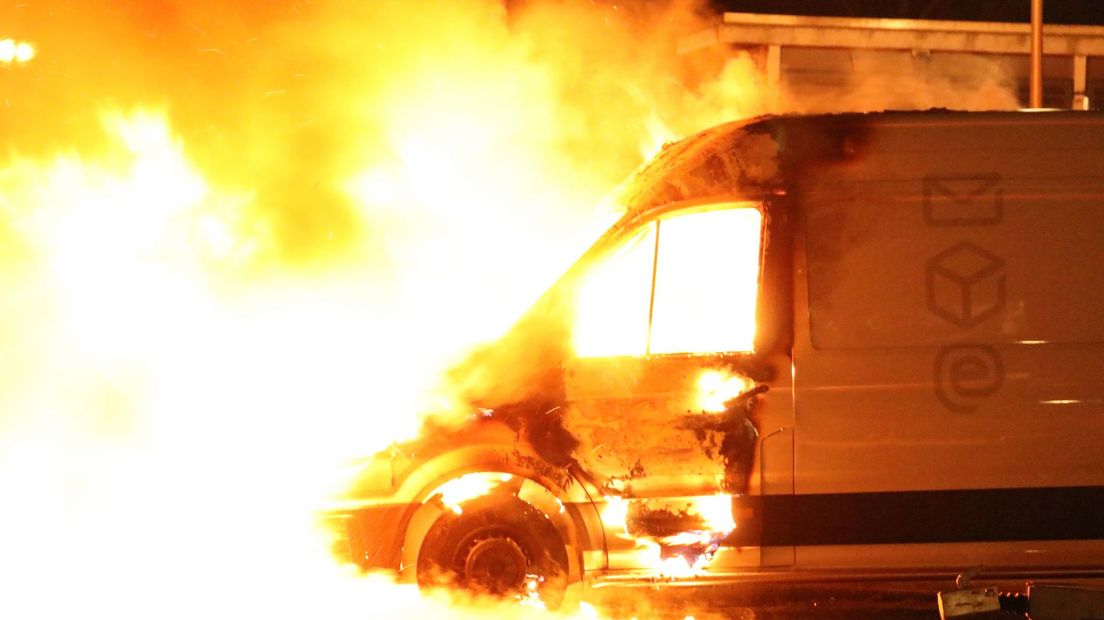 Eerder deze week brandden er meerdere auto's uit in Gouda