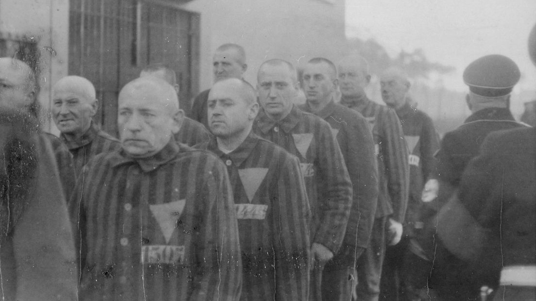 Gevangenen in concentratiekamp Sachsenhausen