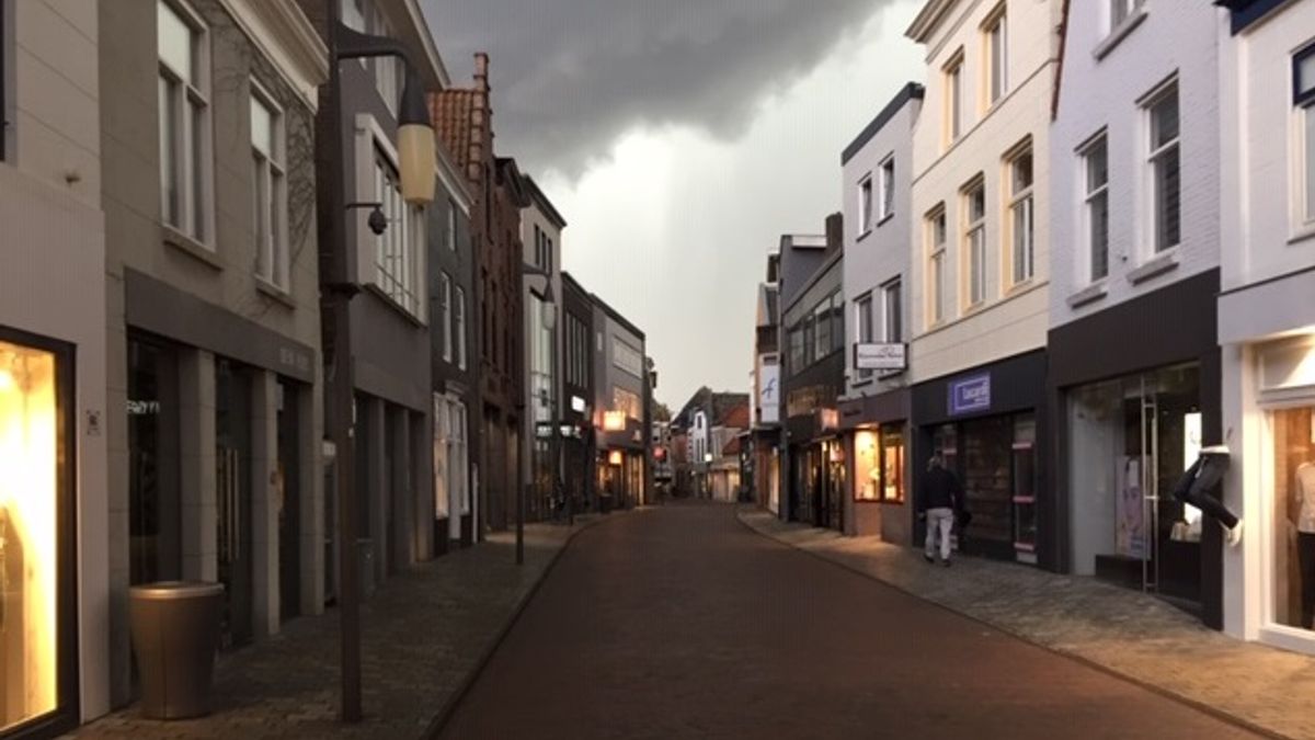 Tijdens de koopavond in Goes zijn bijna alle winkels dicht - Omroep Zeeland