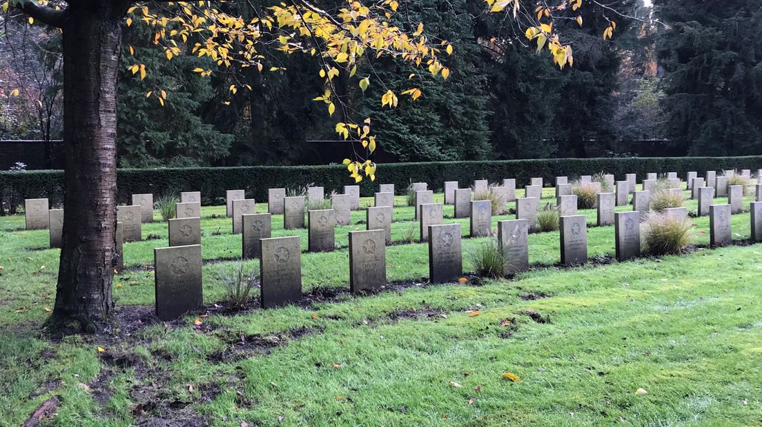 De graven in het Ereveld Leusden.
