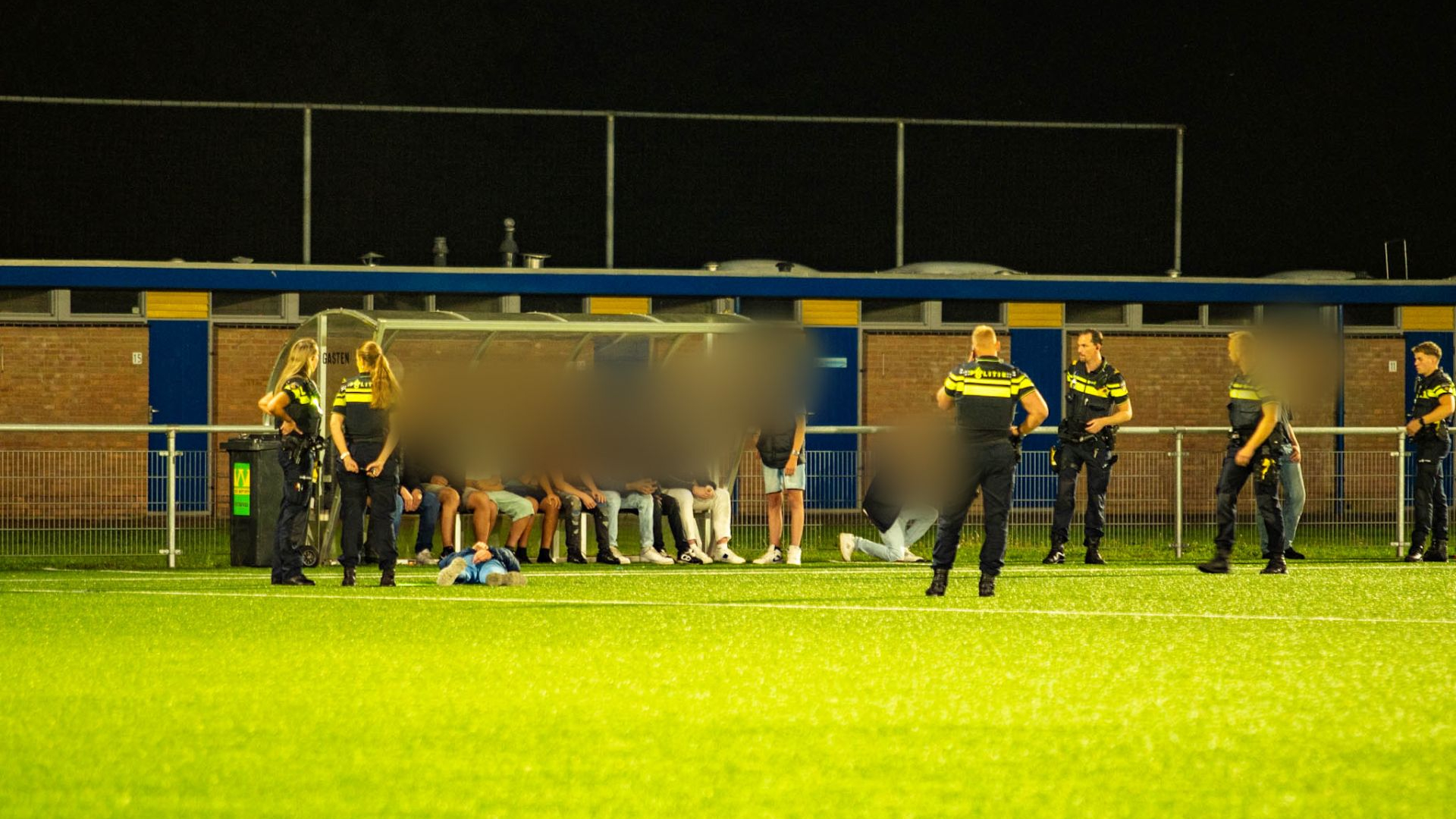 Gewonde in weiland • 1600 kilo coke onderschept - Omroep Gelderland